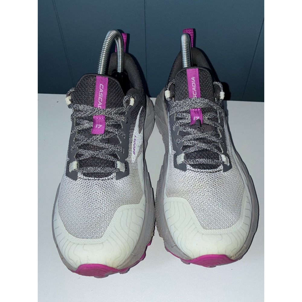 Brooks Cascadia 17 Womens Trail Running Shoes Grey Pink 1203921B028 - Picture 2 of 13